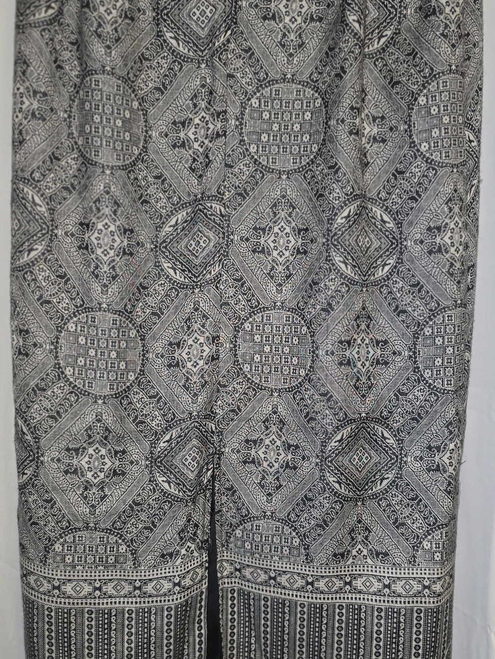 dressbarn Geometric Fringe Vest in Gray Size Medium. Bohemian Skirt